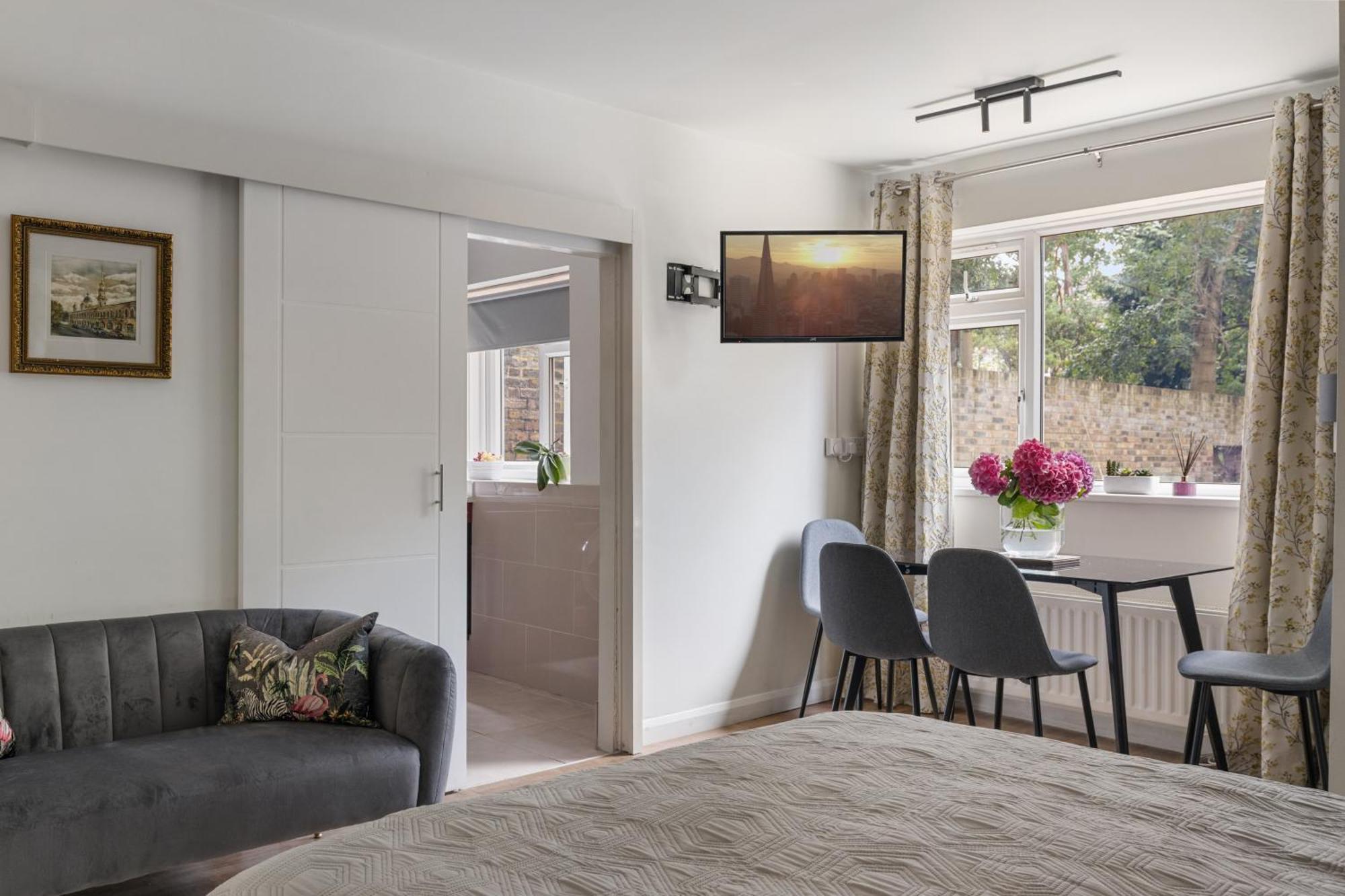 King Studio Apartment With Garden And Parking Ealing Ngoại thất bức ảnh